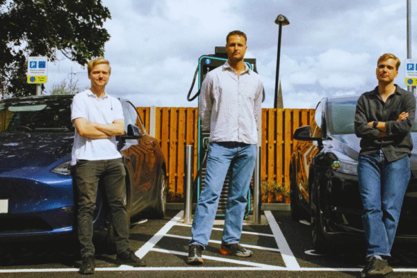 Former Tesla Team Launches Hubber