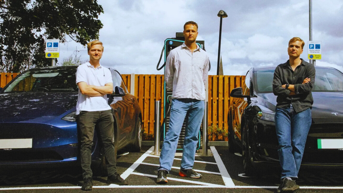 Former Tesla Team Launches Hubber