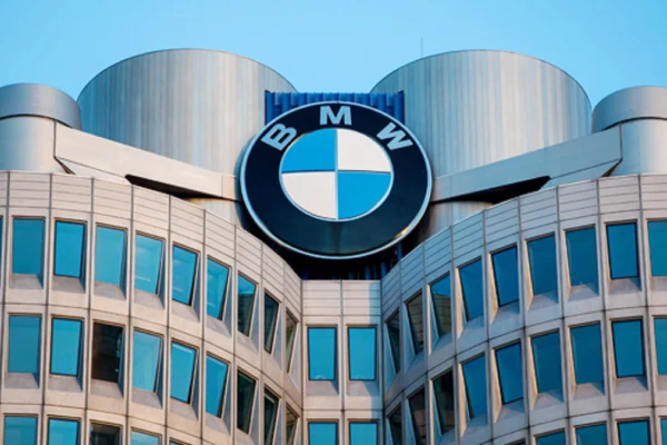 BMW Opens First Eco-High-Tech iFactory: No Gas, All Solar and AI ‘iFactory’ in Hungary BMW Launches Zero-Fossil-Fuel Factory